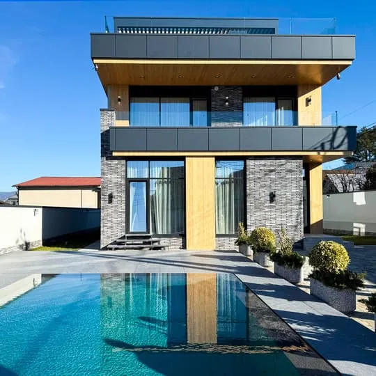 Коттедж 200 м²