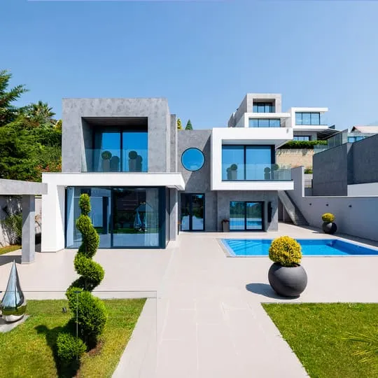 Коттедж 200 м²